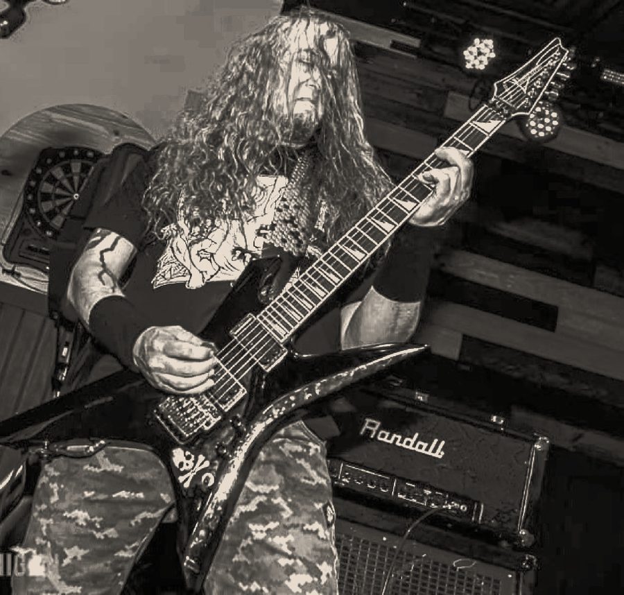 Mike Bradley performing
